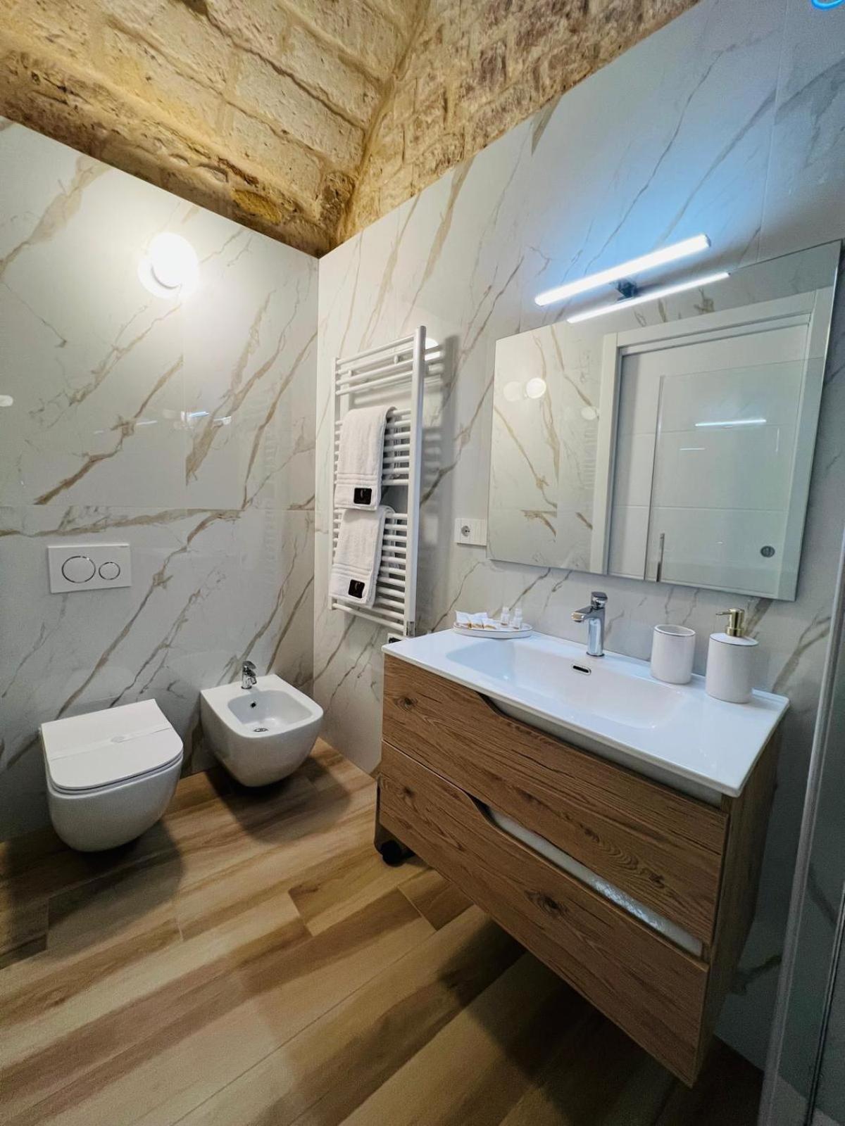 Carola Luxury Room Bari Exterior photo