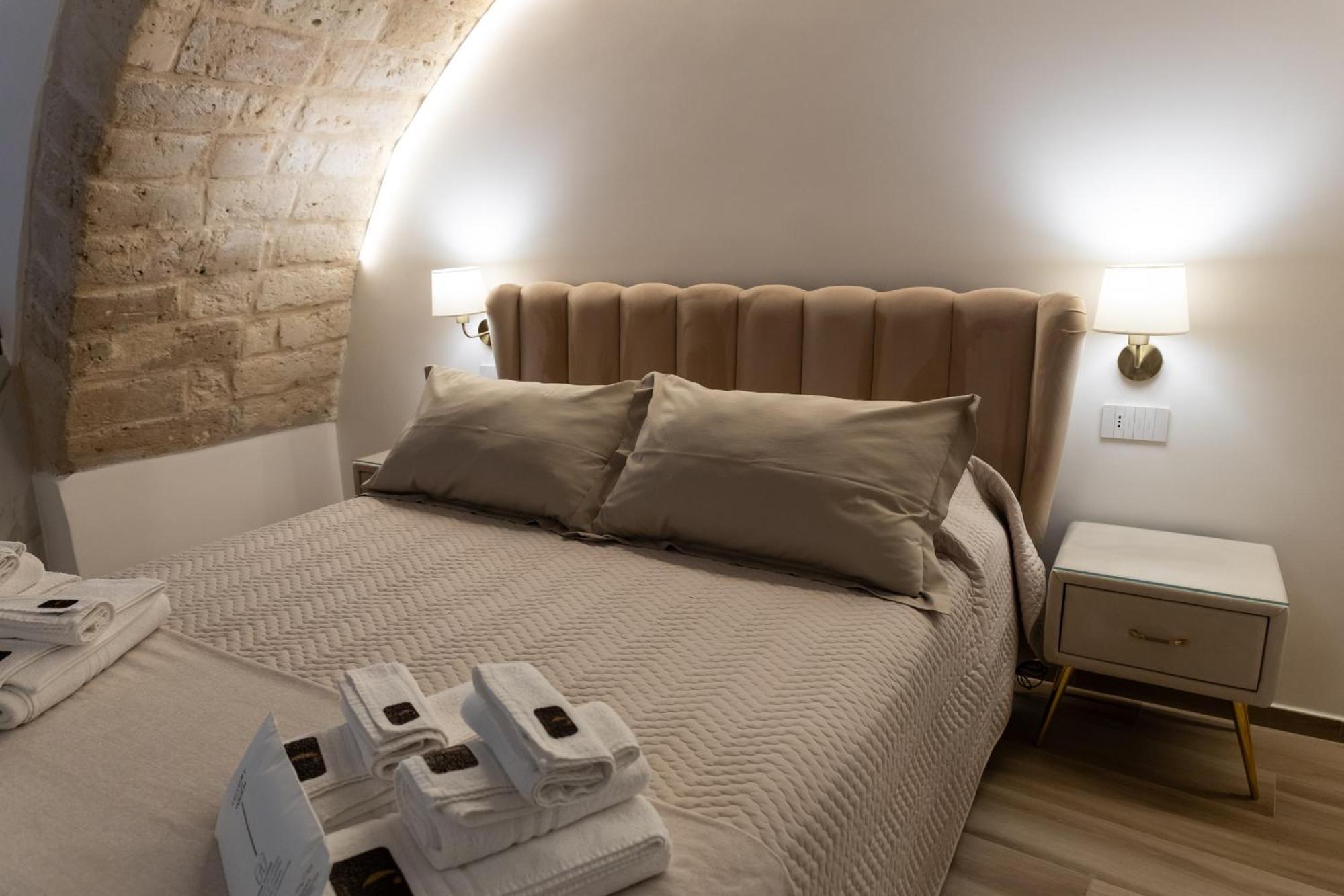 Carola Luxury Room Bari Exterior photo